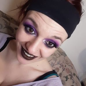 Meet your Posher, Winetta